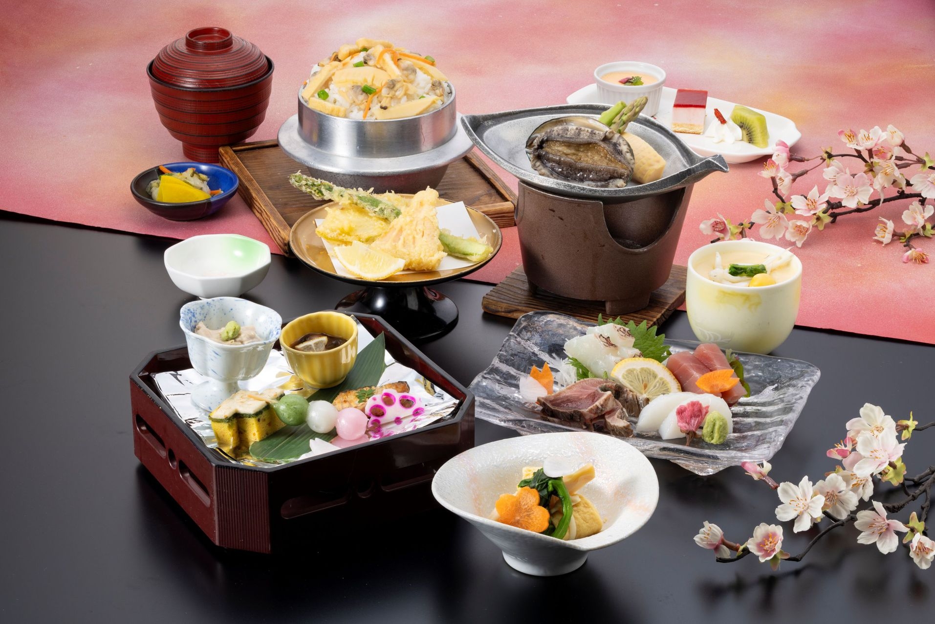 【家族旅行】地＆旬の食材と三河湾の眺望を愉しむ！　サンヒルズ三河湾“１番人気”の〈海光プラン〉