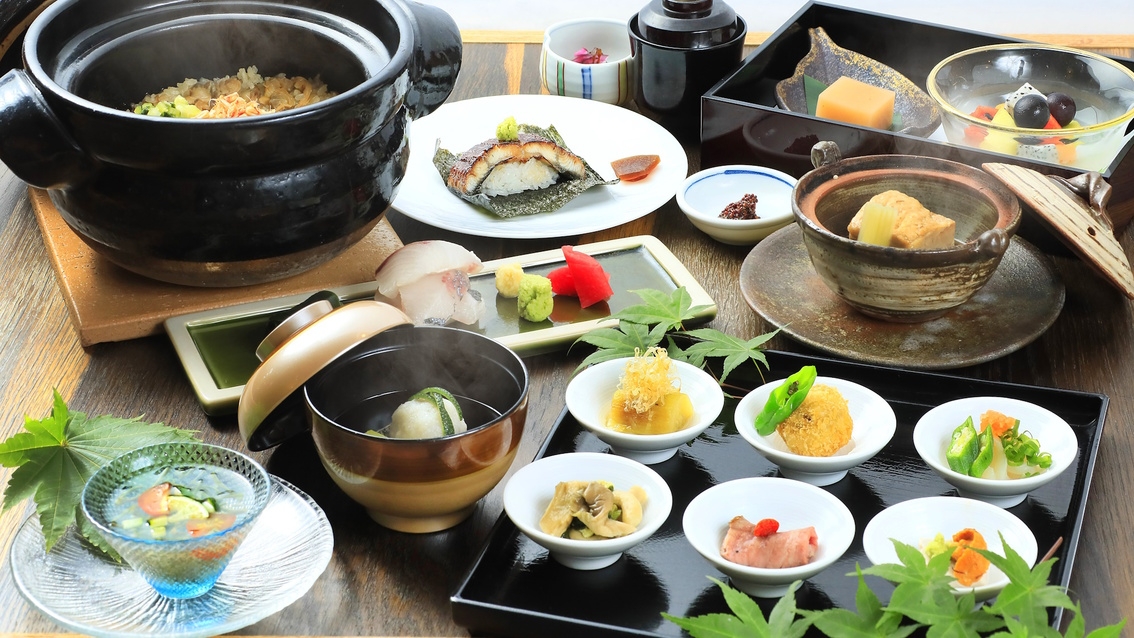 【楽天トラベルサマーSALE】5つの選べる本格ディナーに舌鼓／夕朝食付