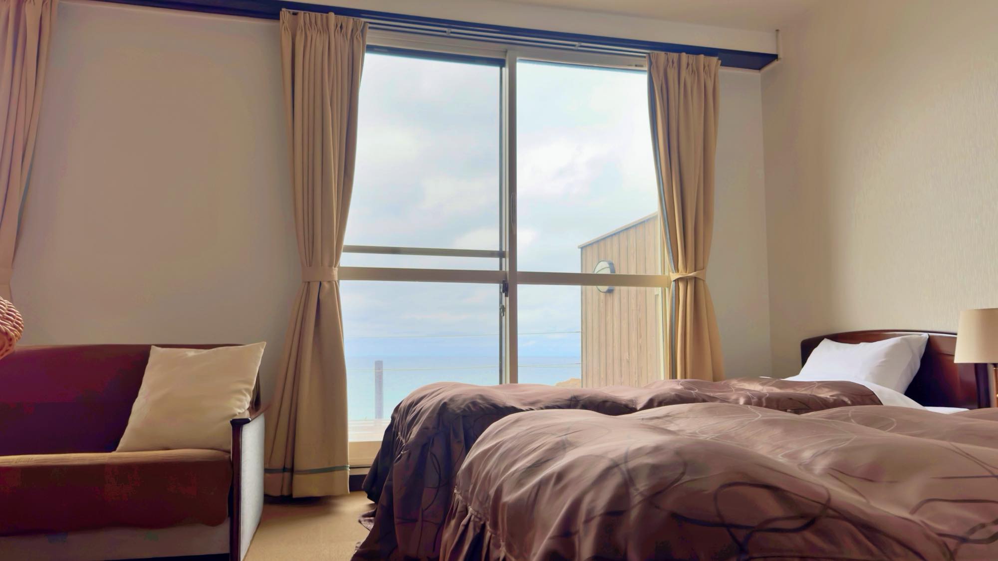 【荻・浦西】ツインルーム＋絶景サンデッキ（バストイレ付）