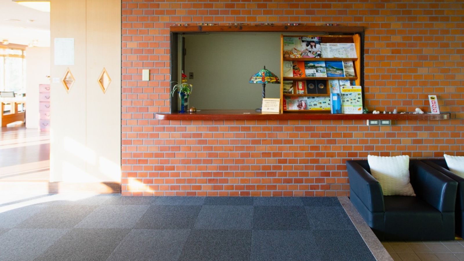 【段差情報】玄関に1段、食事処に1段、大浴場に1段、当館の段差は3か所。年配の方でも安心