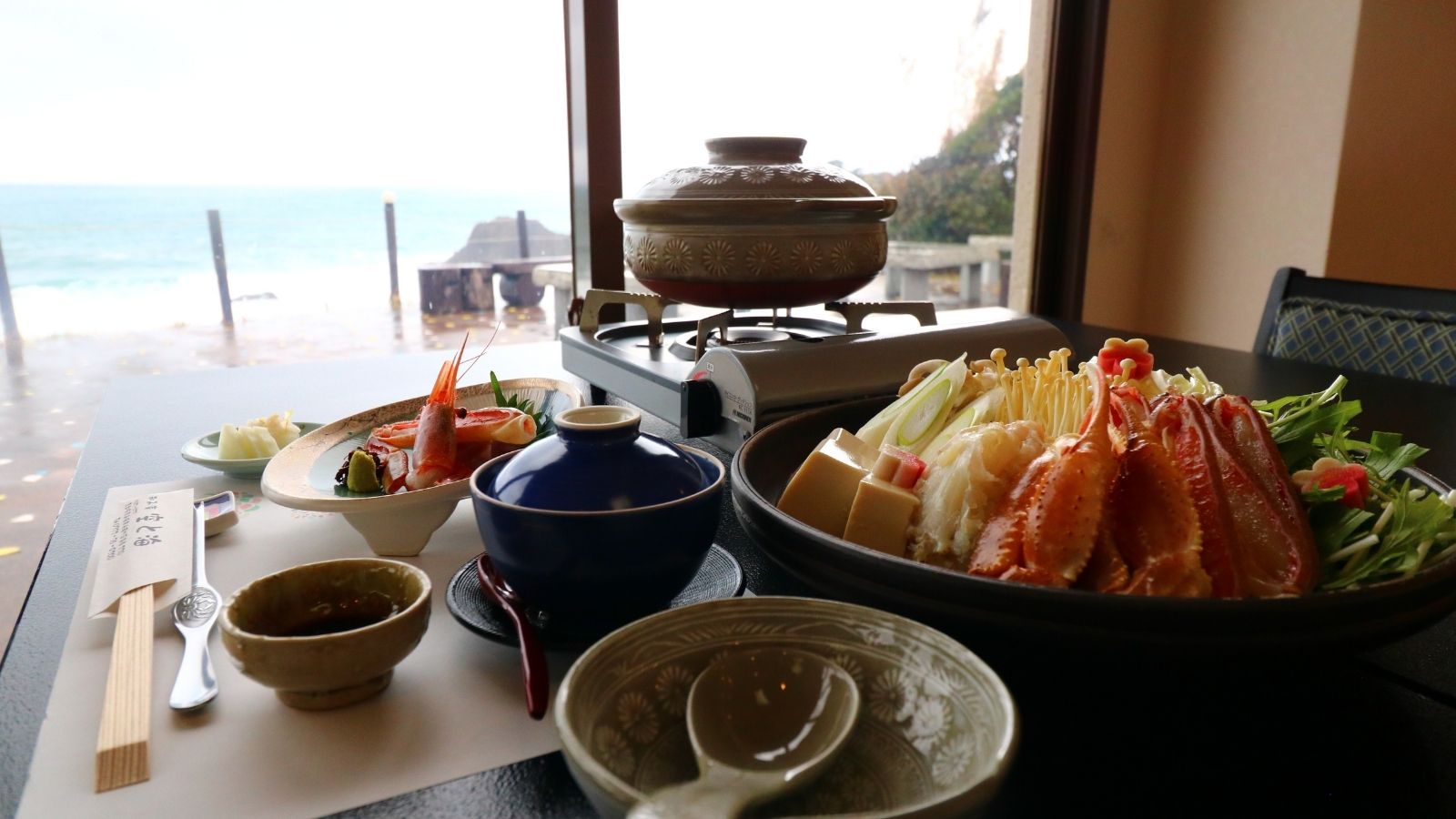 間人蟹の贅沢しゃぶしゃぶ&mdash;新鮮な海の幸を心ゆくまで堪能