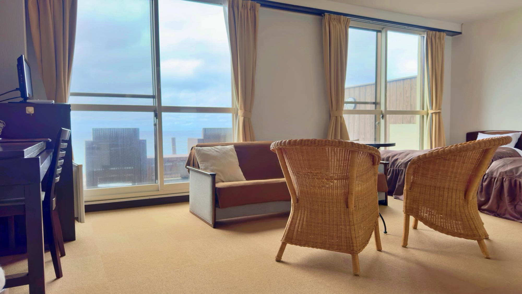 【荻・浦西】ツインルーム＋絶景サンデッキ（バストイレ付）