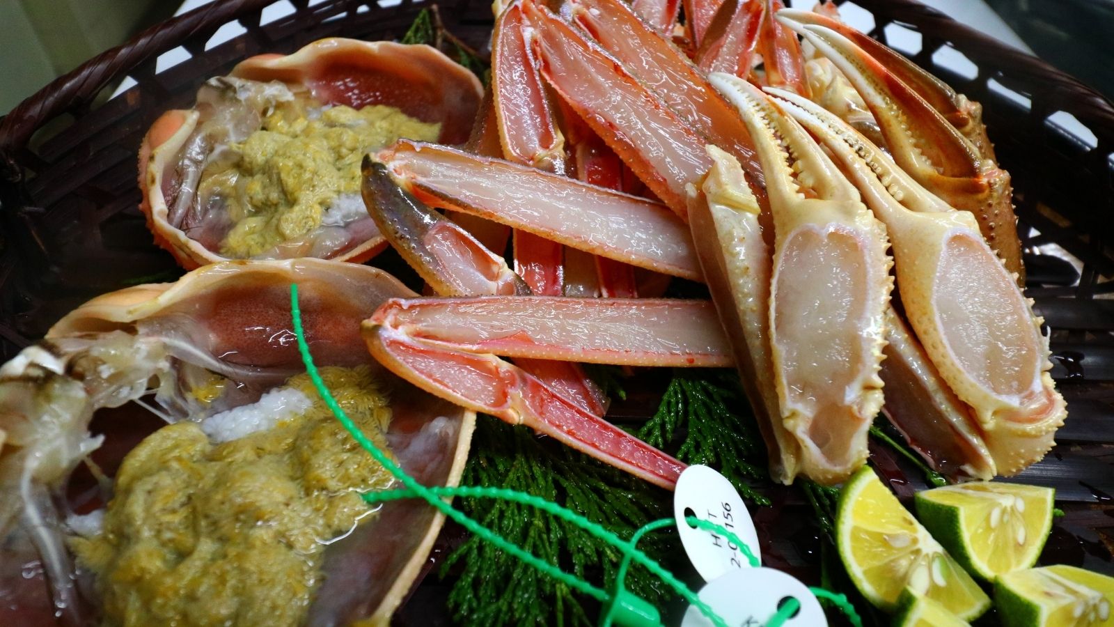 極上の間人蟹&mdash;蟹味噌とともに味わう贅沢