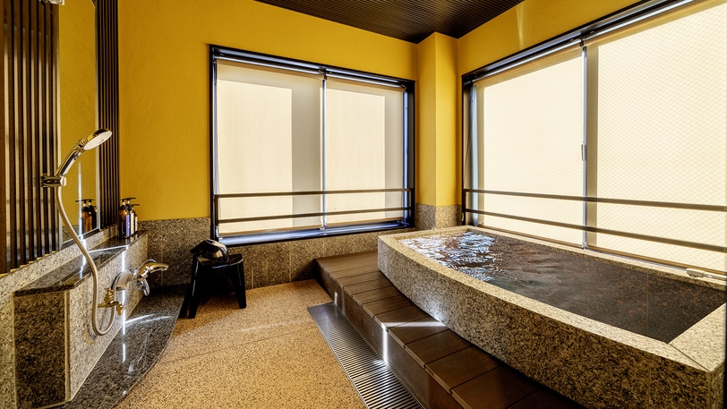 【訳あり・素泊まり】眺望無し＜山側スイート客室プラン＞ 〜ビーチ目の前の海辺に佇む隠れ宿〜