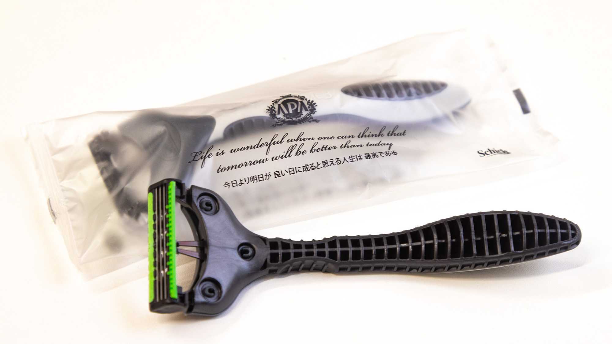 三枚刃のカミソリ（レザー）