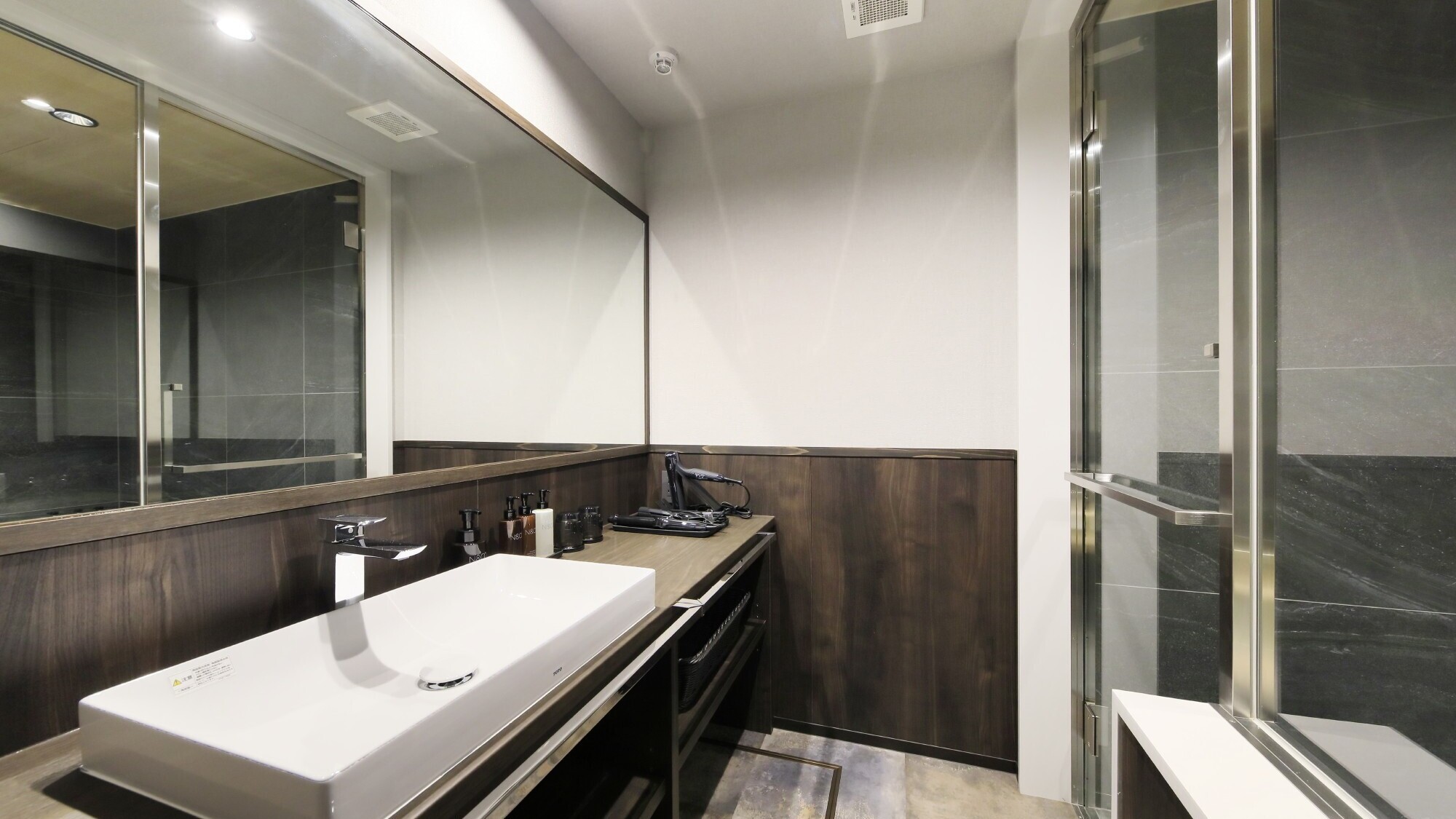 【別邸】客室共通　洗面化粧台