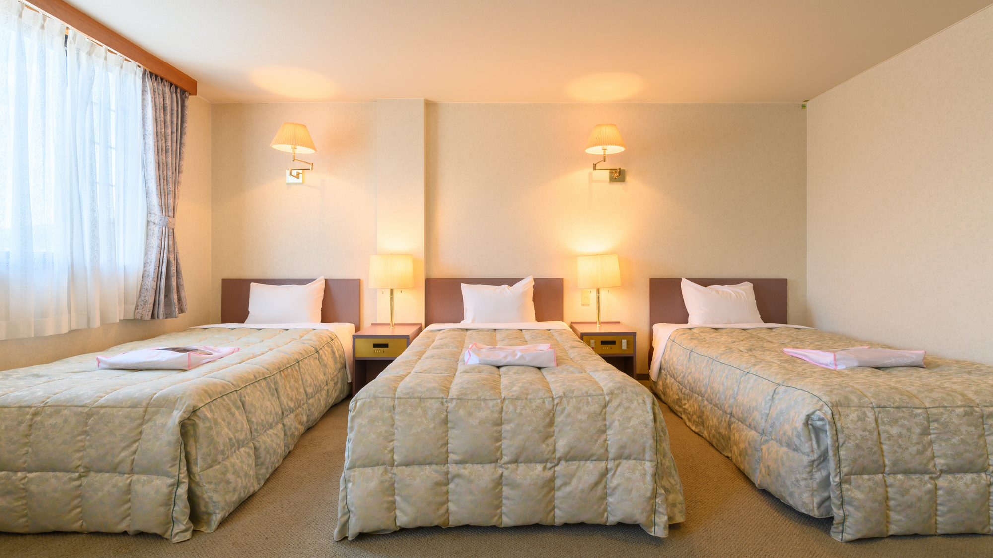 トリプルルーム