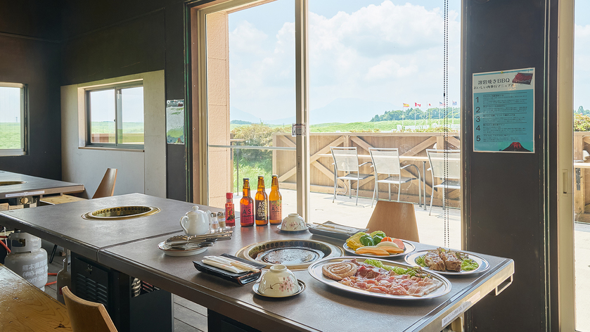 【事前カード決済限定】【期間限定】【2食付き】当館人気！屋内あか牛BBQプラン☆阿蘇溶岩プレート使用