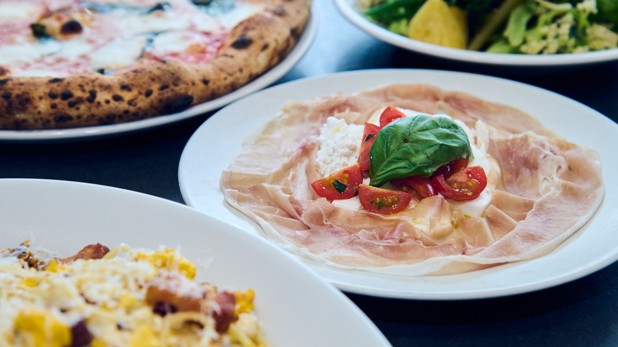 【UBUYAMA PLACE 夕食コース】＜2食付き＞夕食時の送迎付き！阿蘇を感じるコース料理で舌鼓