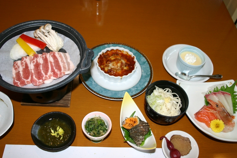 平日限定　気軽にご予約【アイリス本館】ほろよい豚の陶板焼き定食プラン