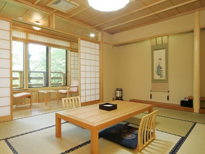 【秋田得旅】平日限定　気軽にご予約【アイリス新館】ほろよい豚の陶板焼き定食プラン