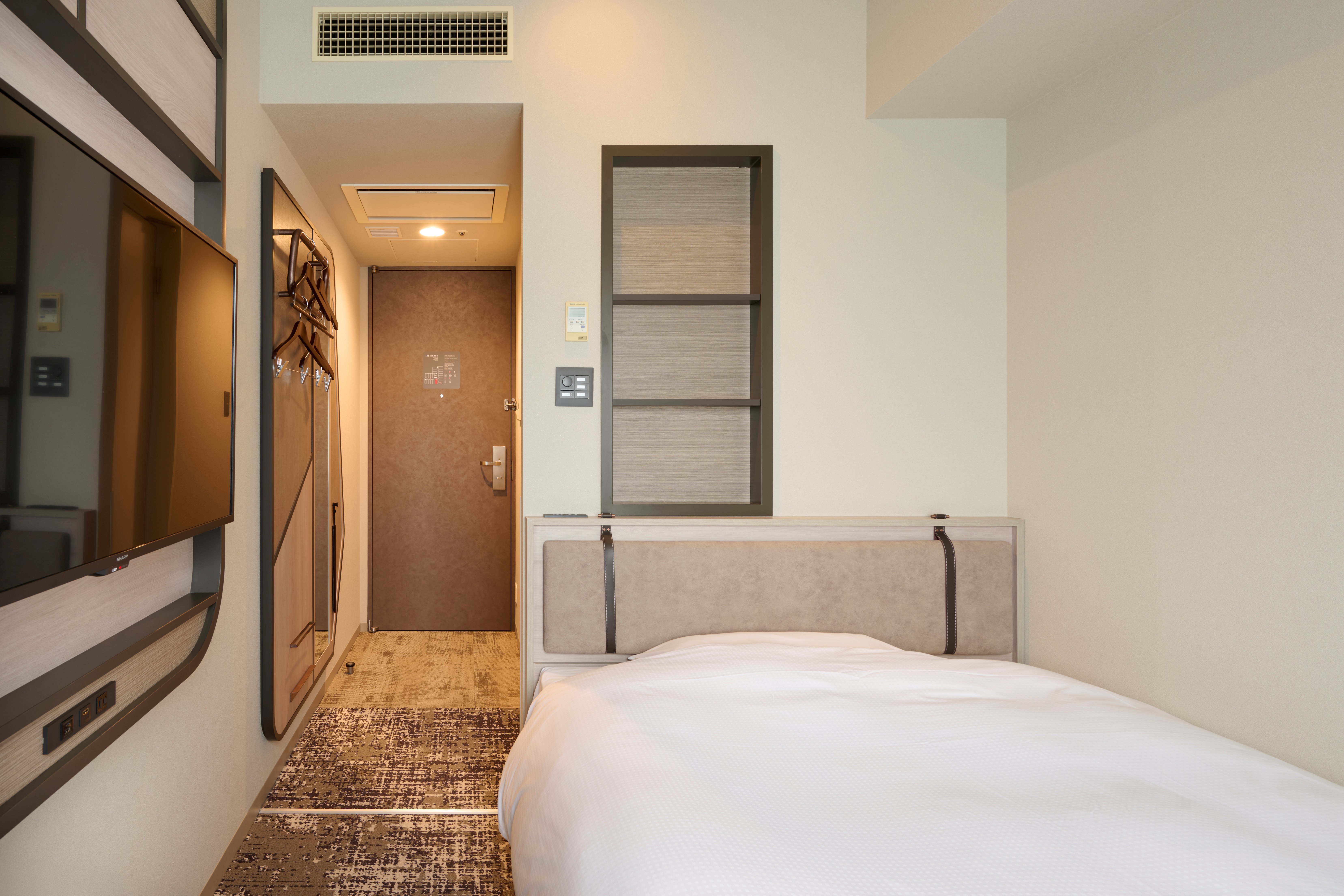 シングル(13㎡ / 140cmサイズベッド)