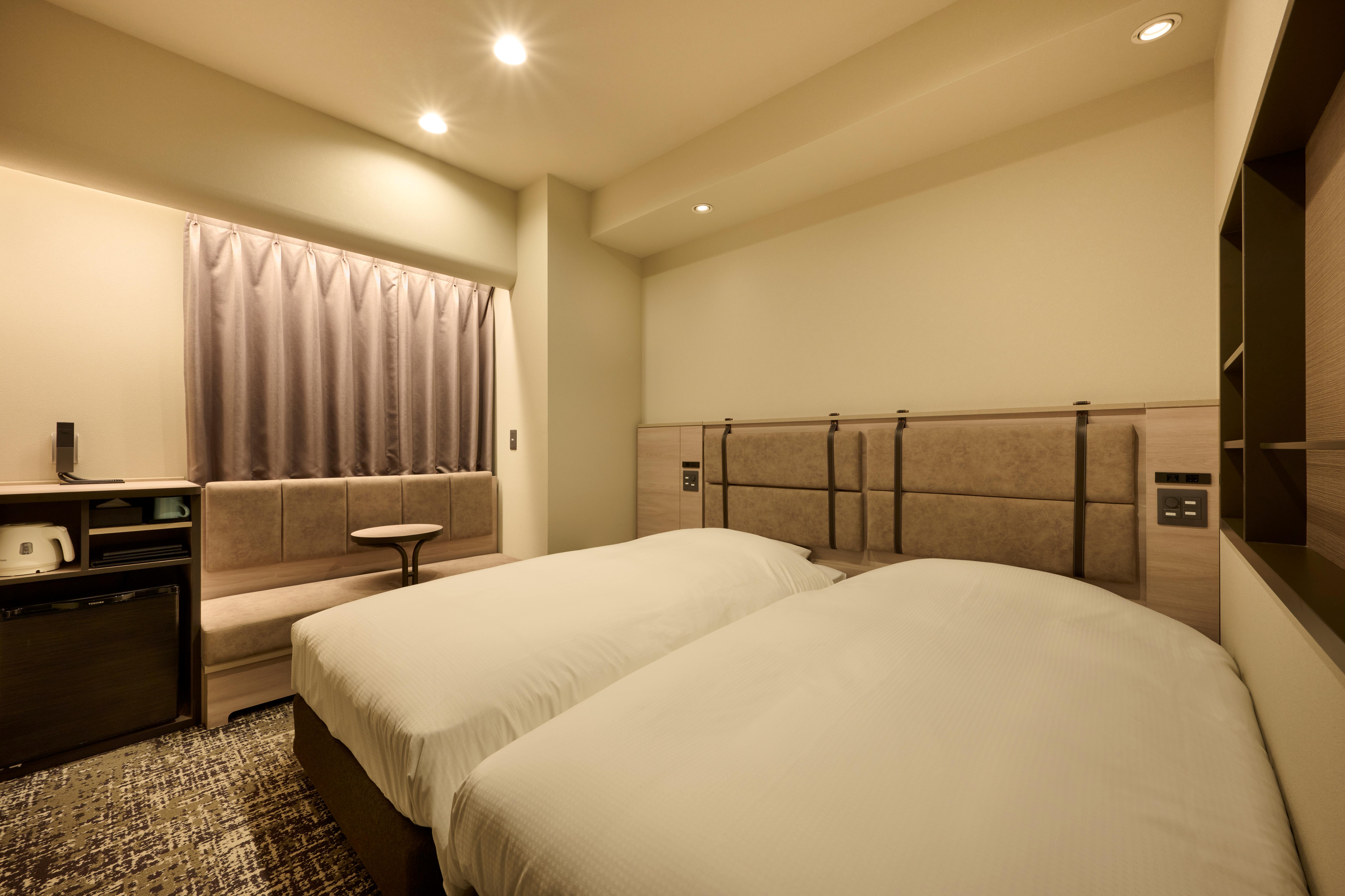 ハリウッドツイン(15㎡ / 100cmサイズベッド)