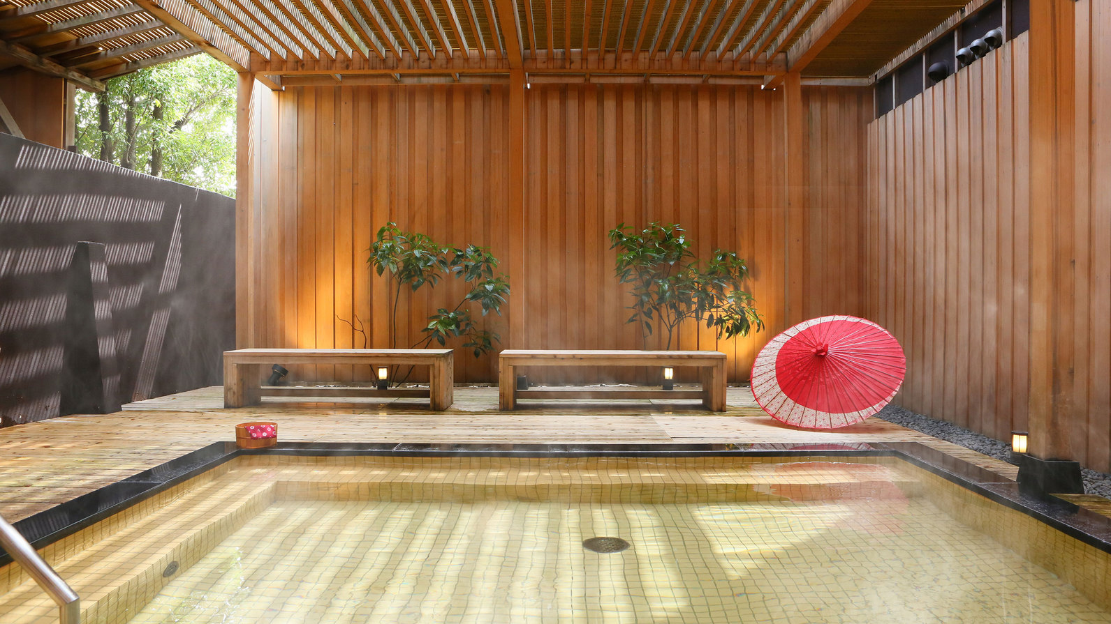 【楽天トラベルサマーSALE】関西の奥座敷「越前芦原温泉」　1泊2食付　基本バイキングプラン