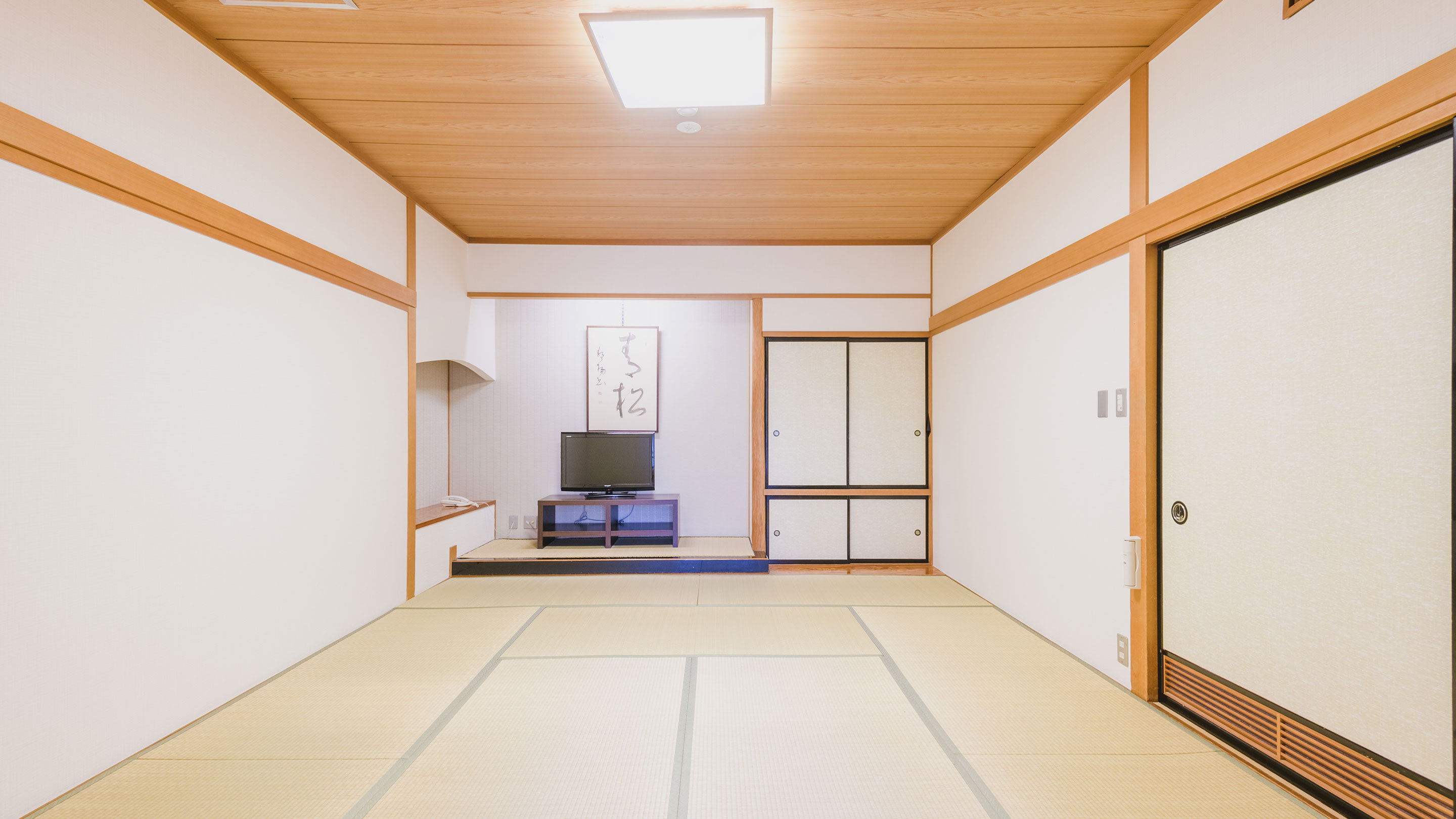 【禁煙】エコノミー和室10+4.5畳内風呂あり(別館)