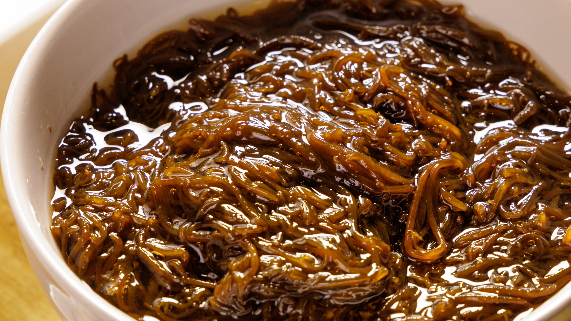 朝食一例　もずく酢