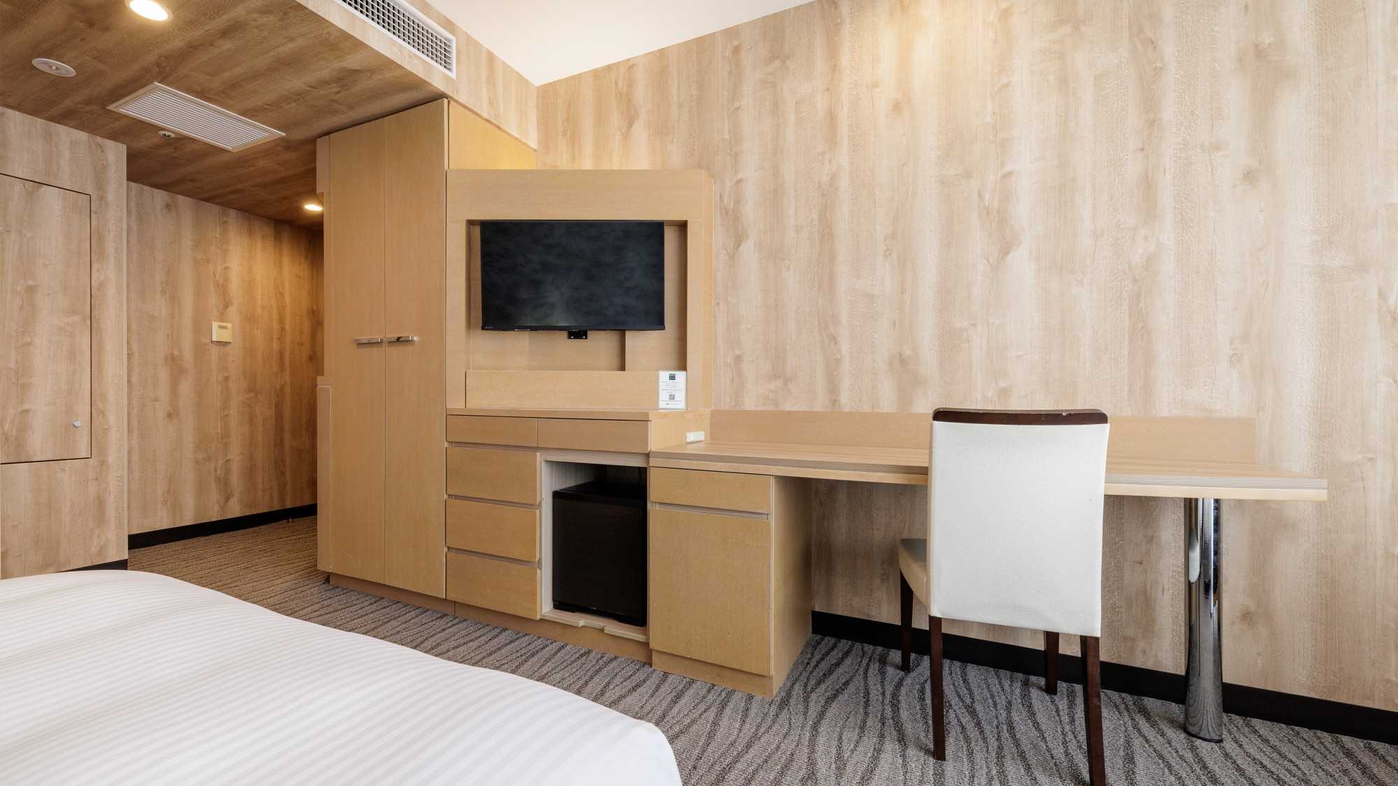 ツインルーム（TVデスク）