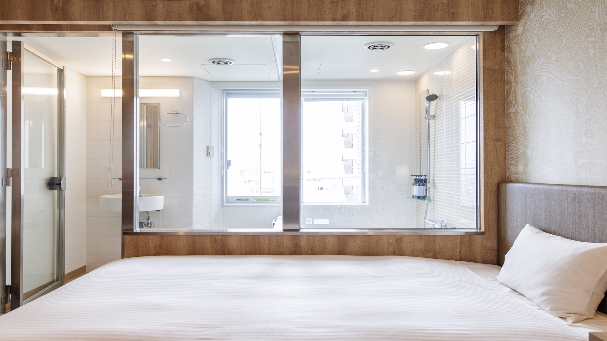 セパレートバスシングルルーム13.6㎡（ベッド幅140㎝）