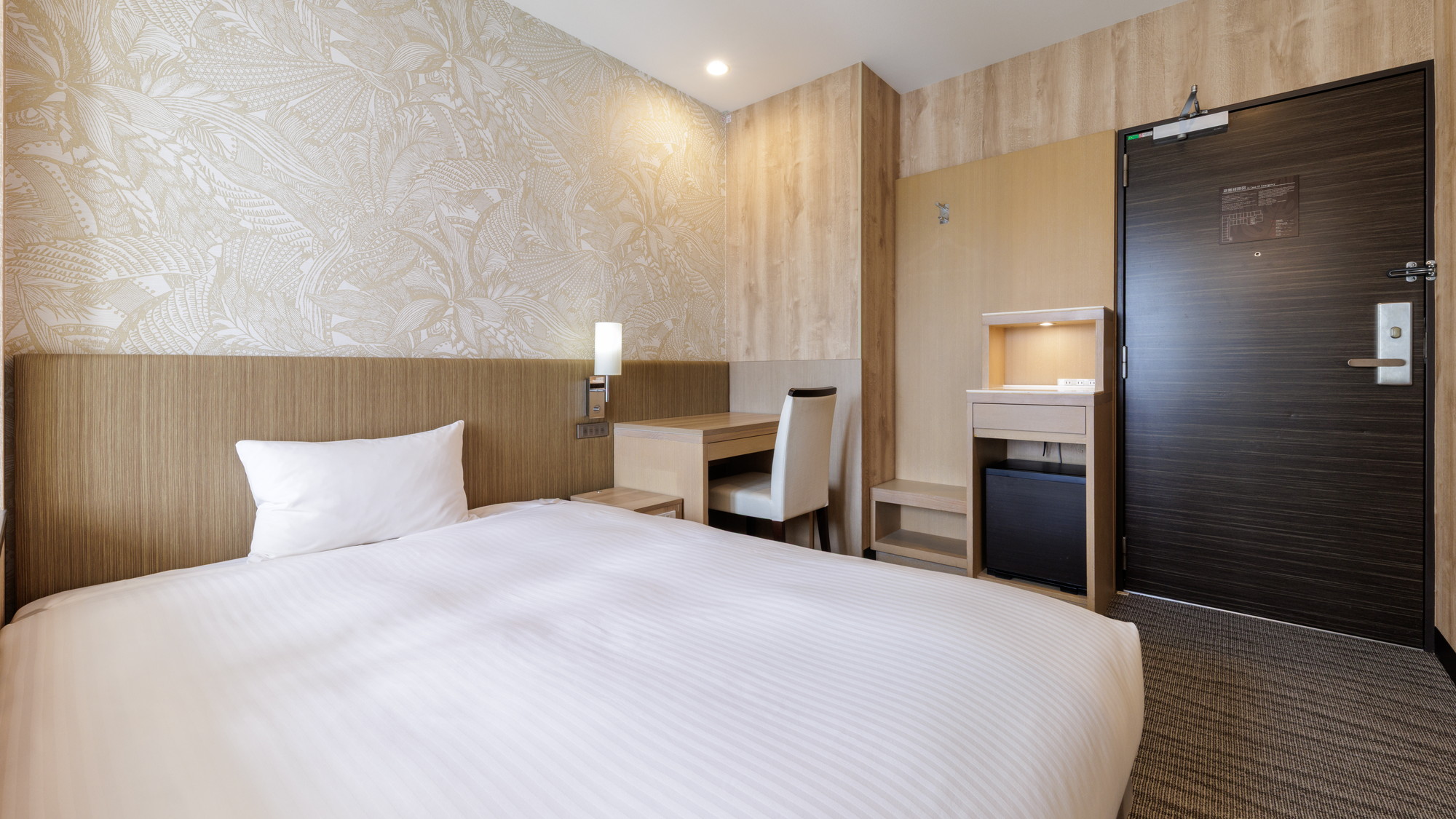 セパレートバスシングルルーム13.6㎡（ベッド幅140㎝）