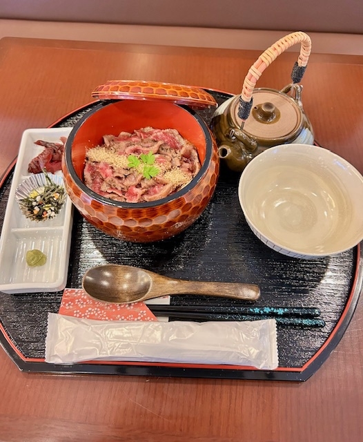 【朝・夕食つき】夕飯は人気店の「牛のひつまぶし」をお楽しみください（最終チェックイン23時まで）