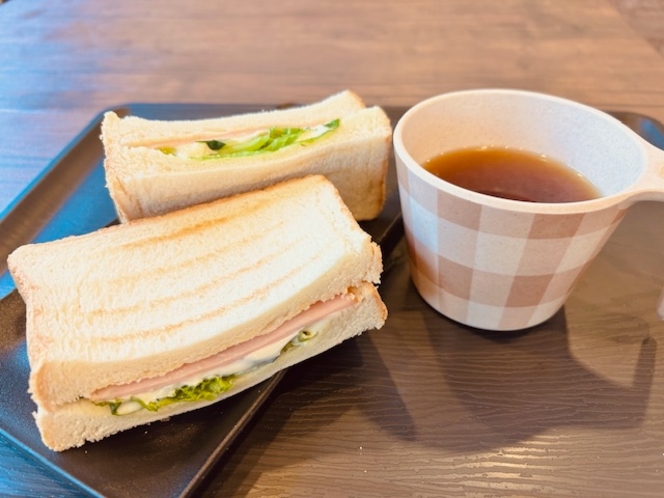 朝食例＜サンドイッチ＞