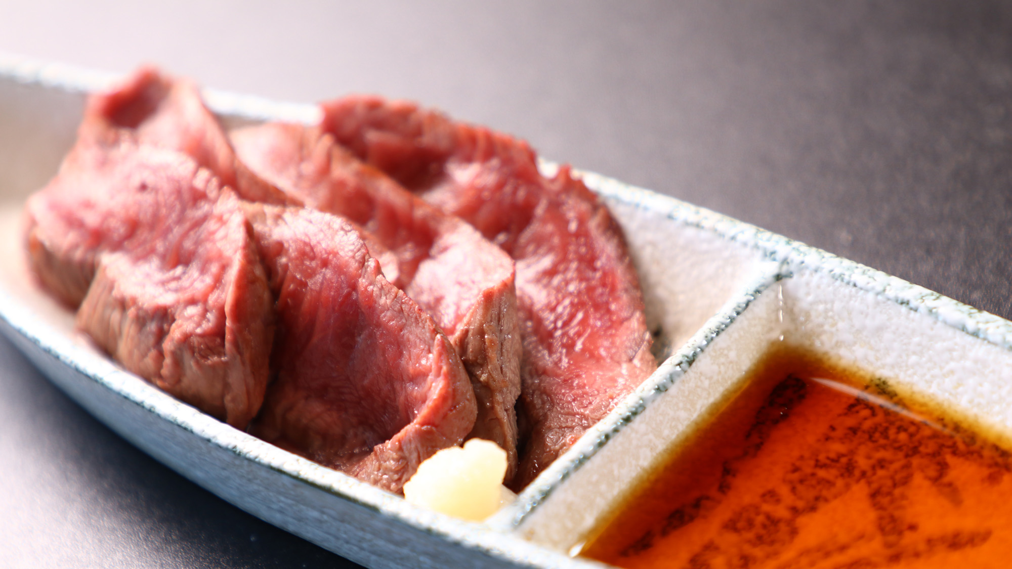 夕食_猪肉たたき_柔らかく噛めば噛むほど旨味があふれる絶品です*