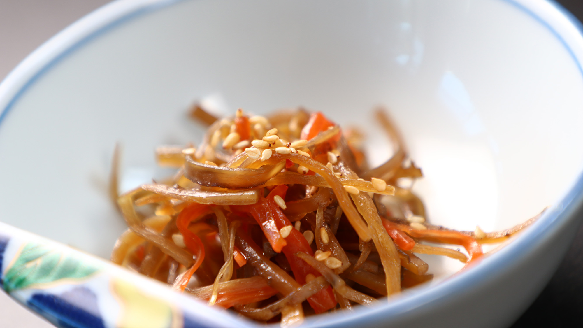 朝食_小鉢(きんぴら)_素朴な味付けのきんぴら*