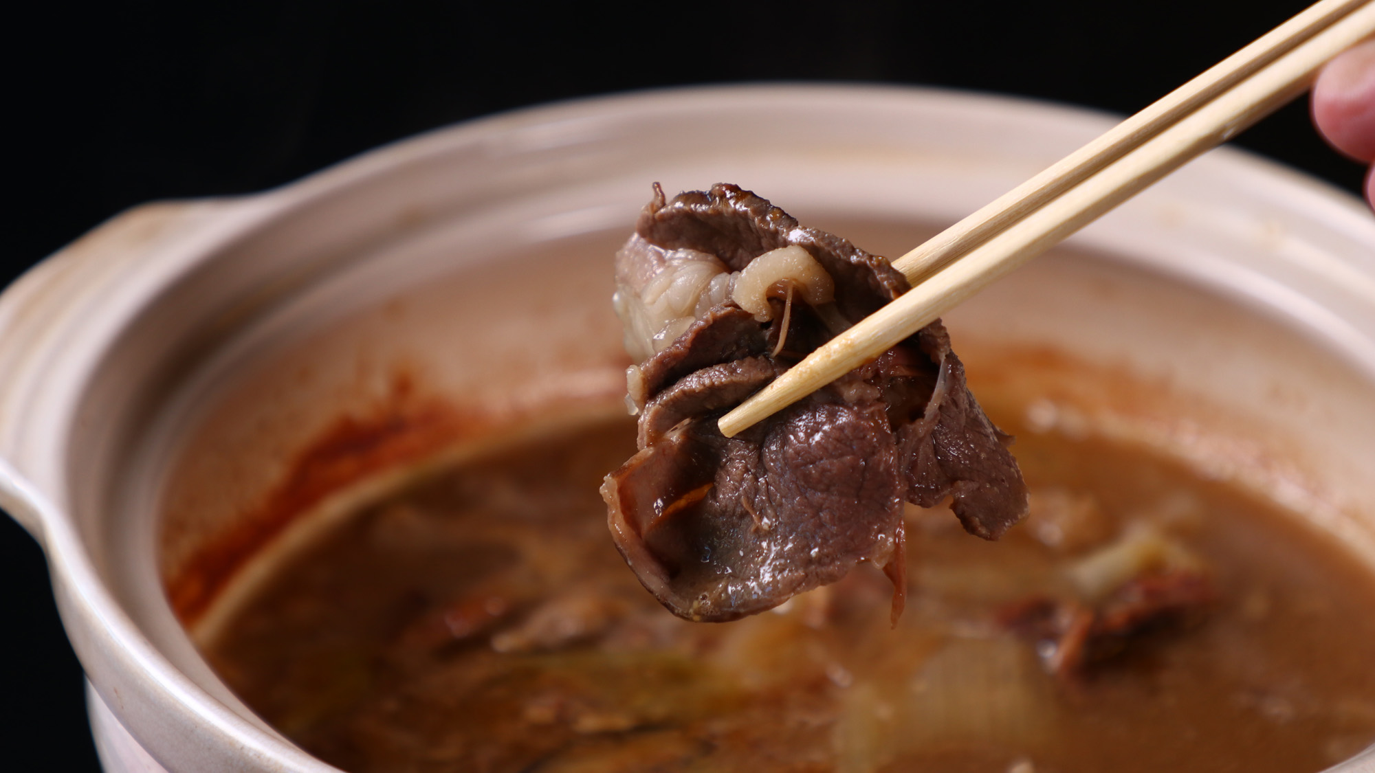 夕食_特製の出汁で食べる猪鍋は猪鍋の概念が変わると思いますヨ*