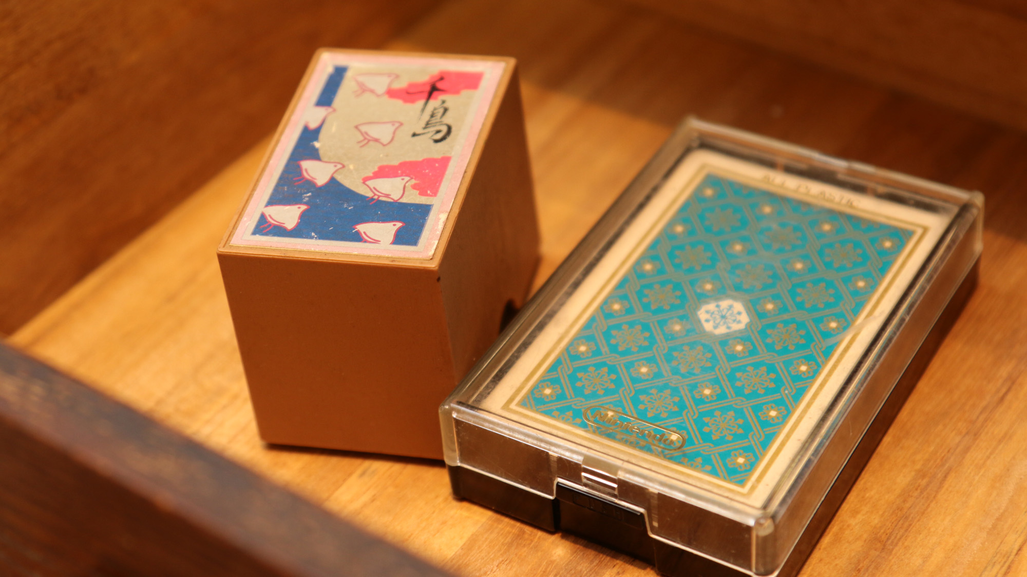 離れ_ゲーム小物_夜はみんなでアナログゲームはいかがですか？*