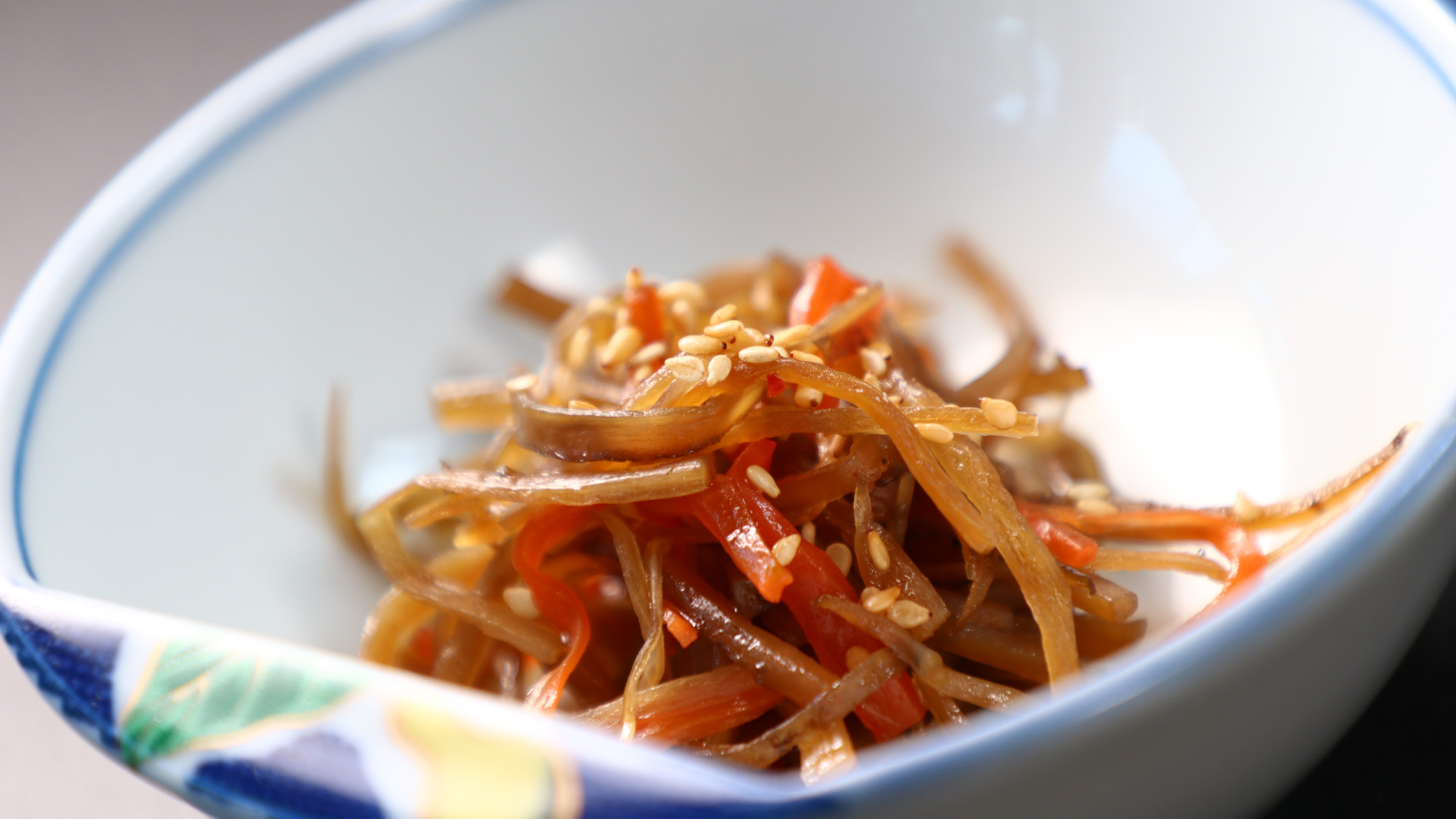 朝食_小鉢(きんぴら)_素朴な味付けのきんぴら*