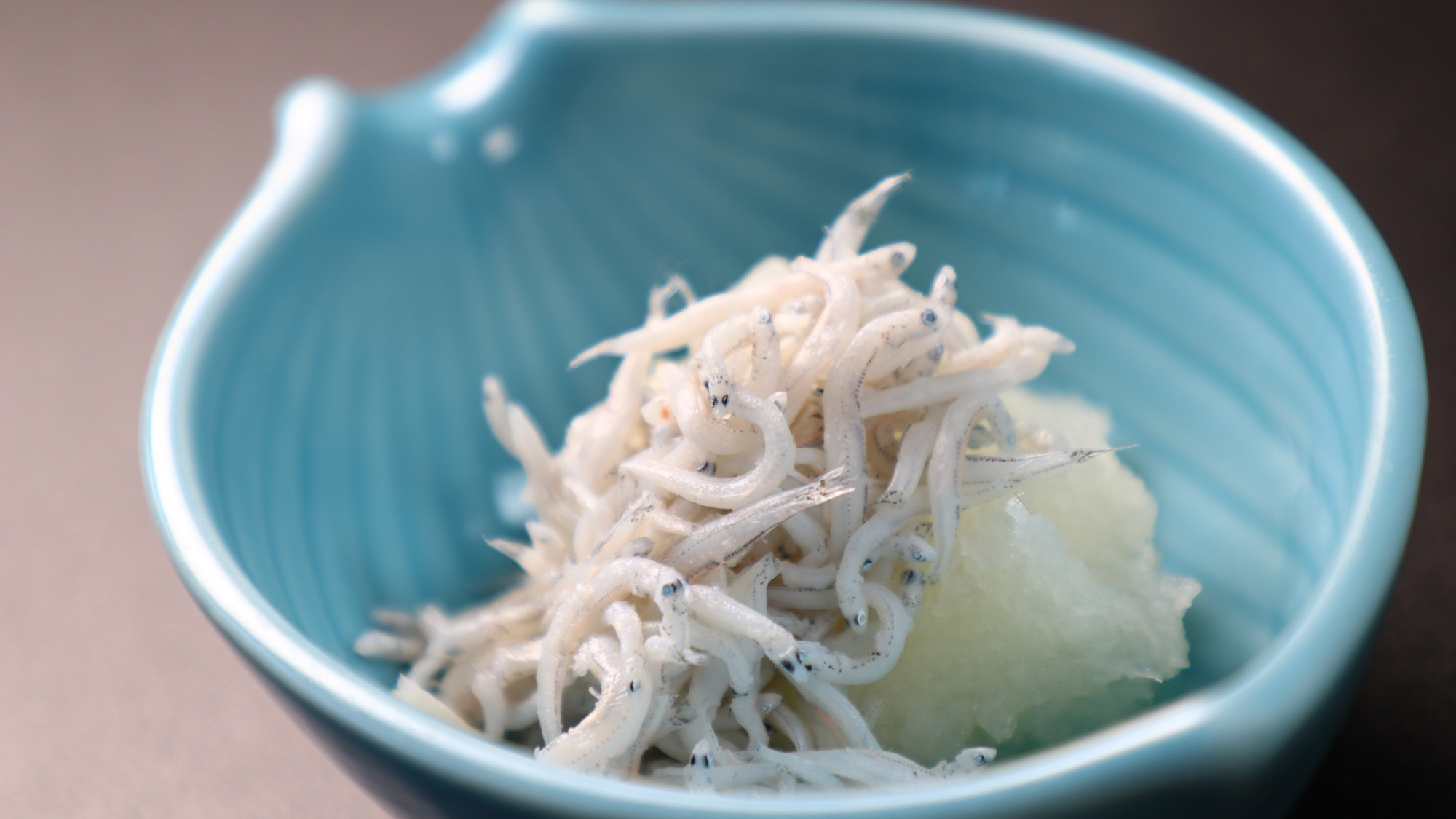 朝食_小鉢一例_しらす大根*