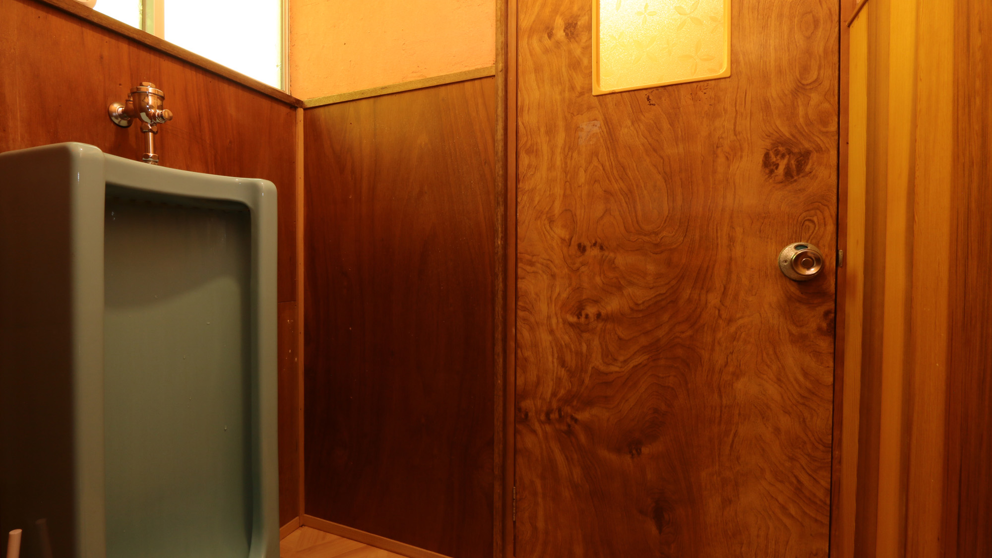 離れ_トイレ(小)_別途小便器もございます*