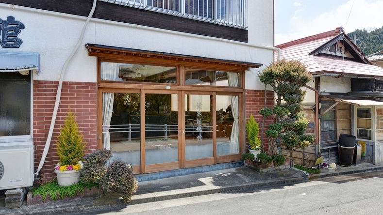 【素泊まり】駅近だけど旅館でゆったり♪静かなお部屋で朝までぐっすり★