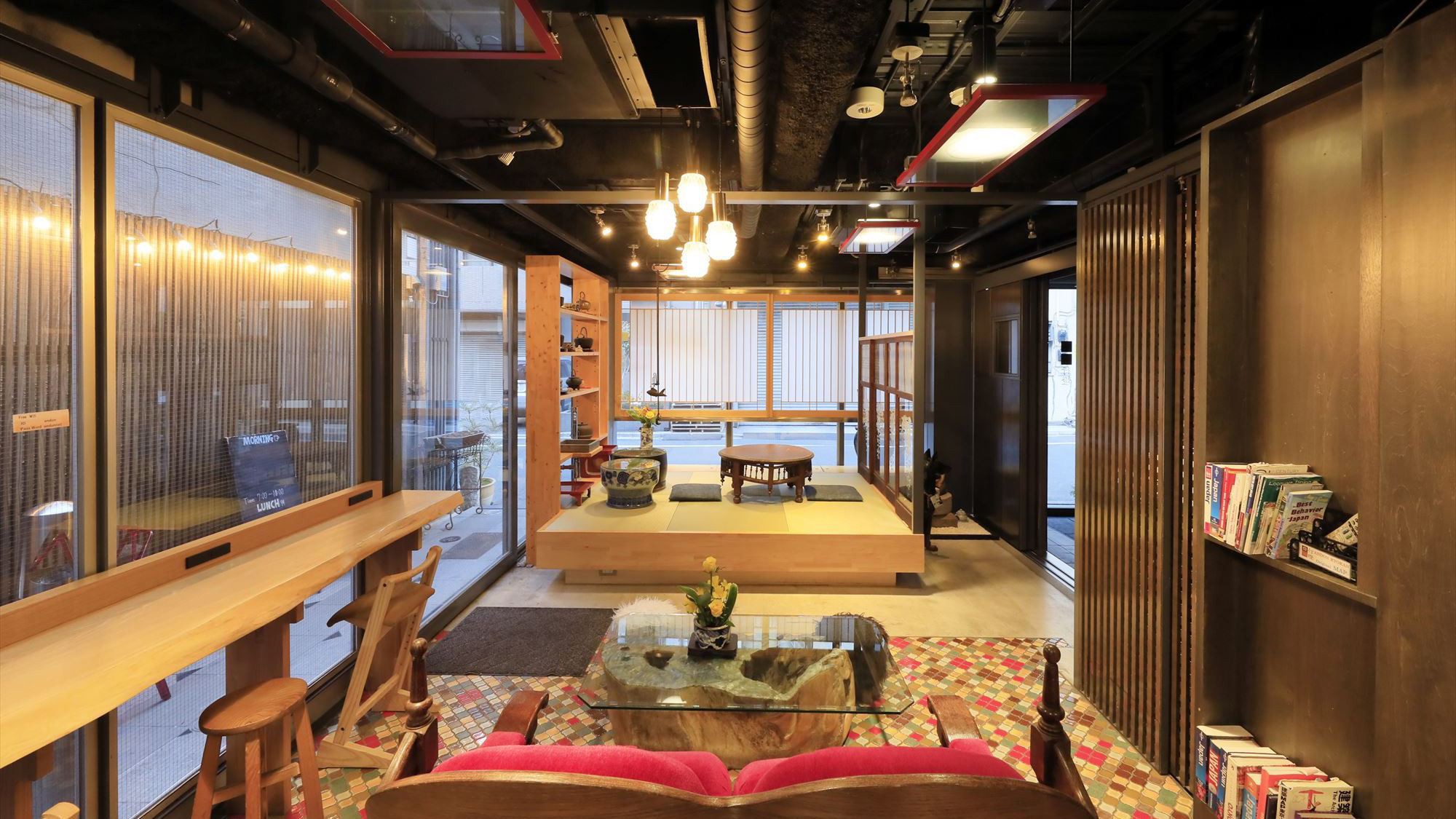 カウンター席から眺めて頂くと、とても素敵に映ります。