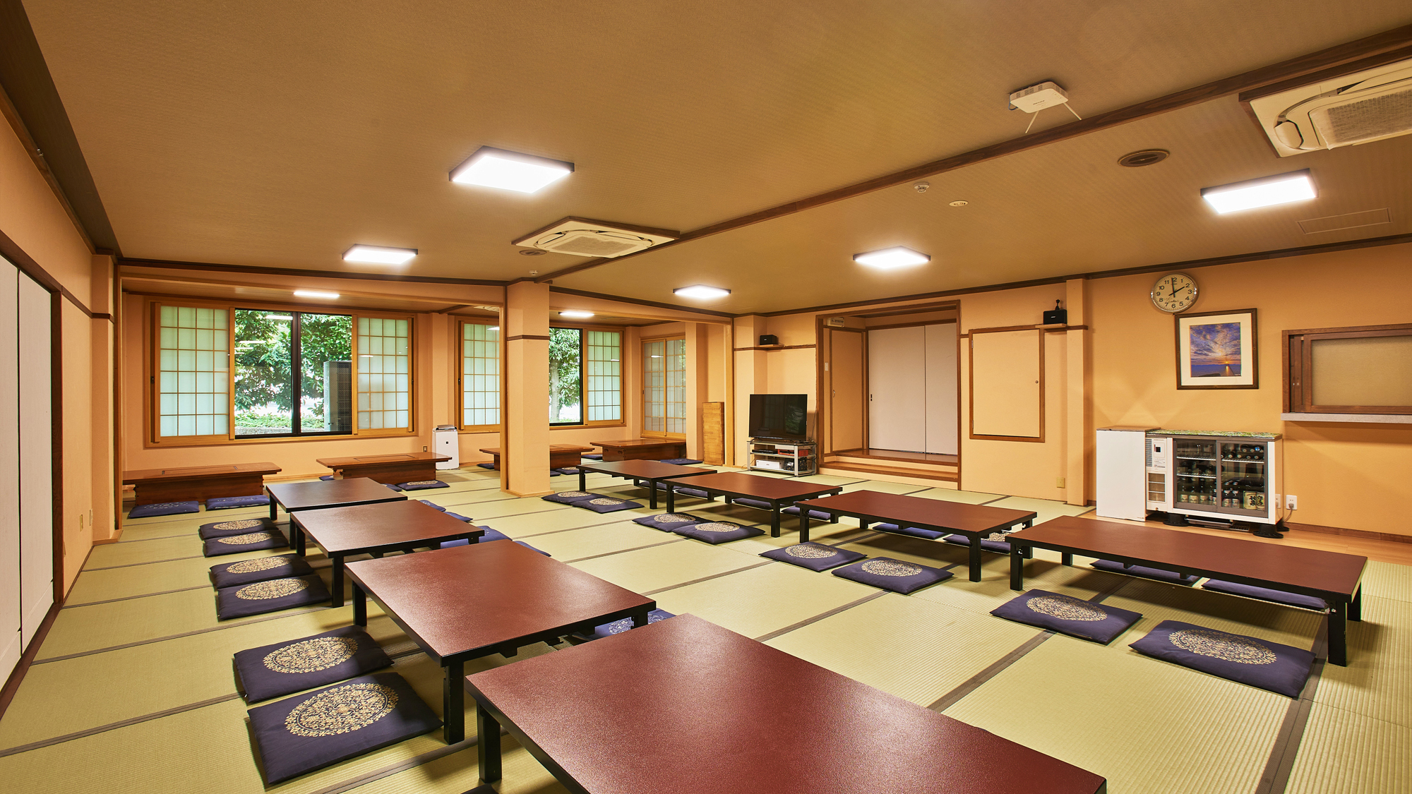 【館内】食事処（大広間60畳）