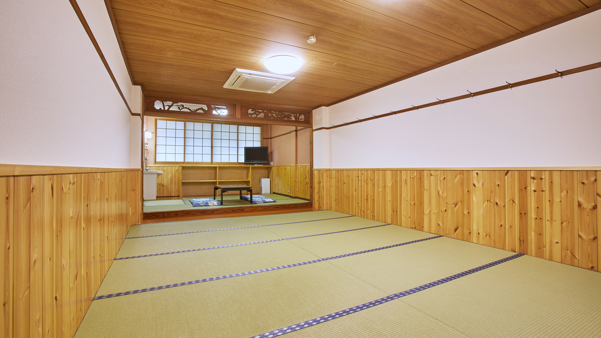 【客室】18畳和室