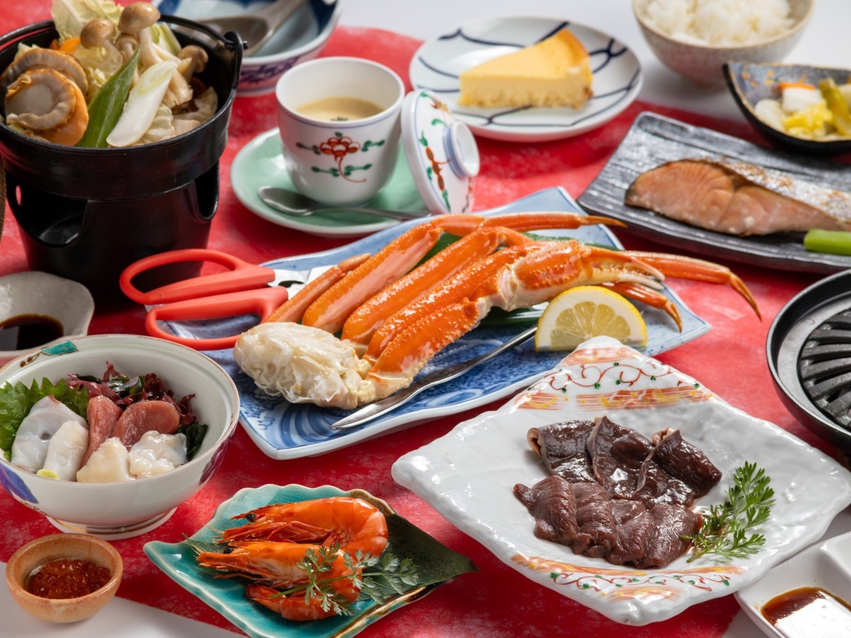 【１泊２食付】◆知床上膳「ズワイガニ半身」「蝦夷鹿肉」「帆立鍋」など★海辺のレストランで★