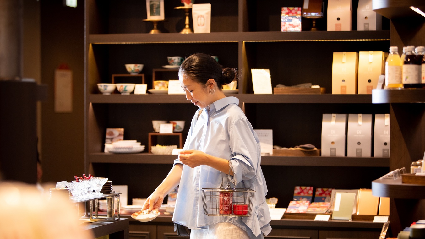 【1日5組限定】15周年記念プラン《水墨画巡り》1500円分館内利用券付き