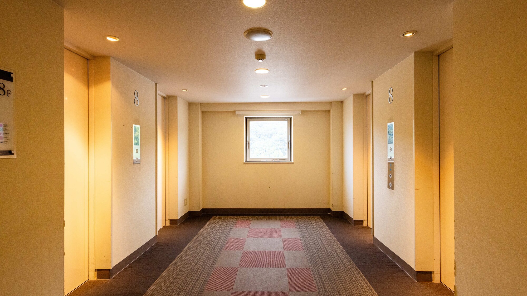 エレベーターホール客室階