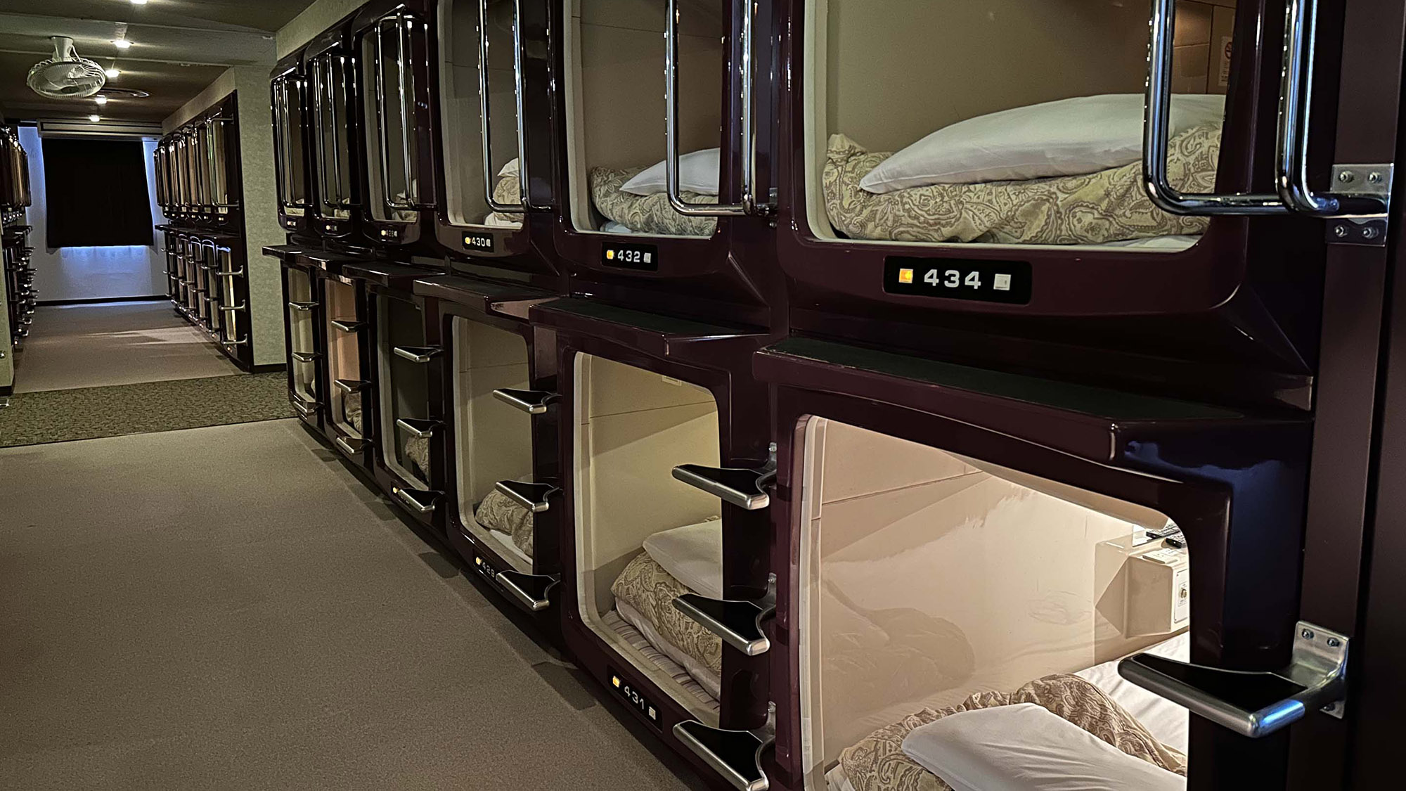 ・【カプセルルーム】ひとり旅も出張も、気軽にお泊りいただけます