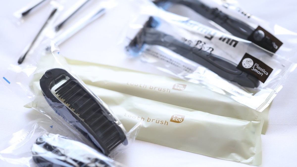 アメニティ(歯ブラシ・くし・シェイバー・綿棒)