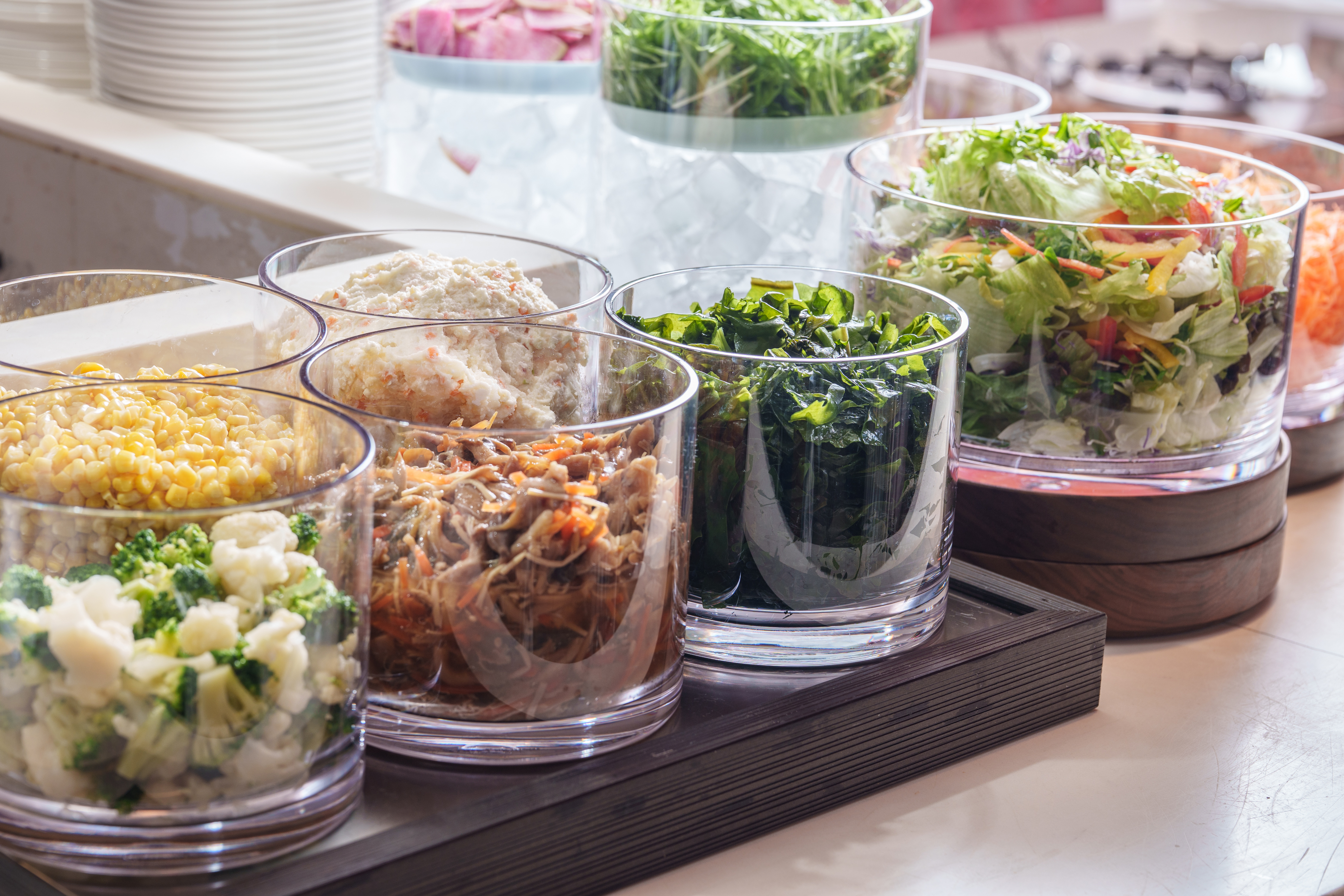 朝食・和洋バイキング／1階のイルキャンティ（約30種類のビュッフェスタイル）