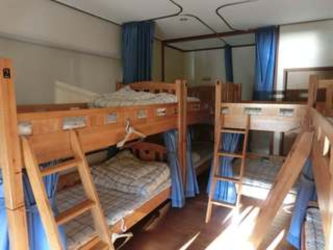 Mix Dorm Room "B" Bunk Beds 10 Guests