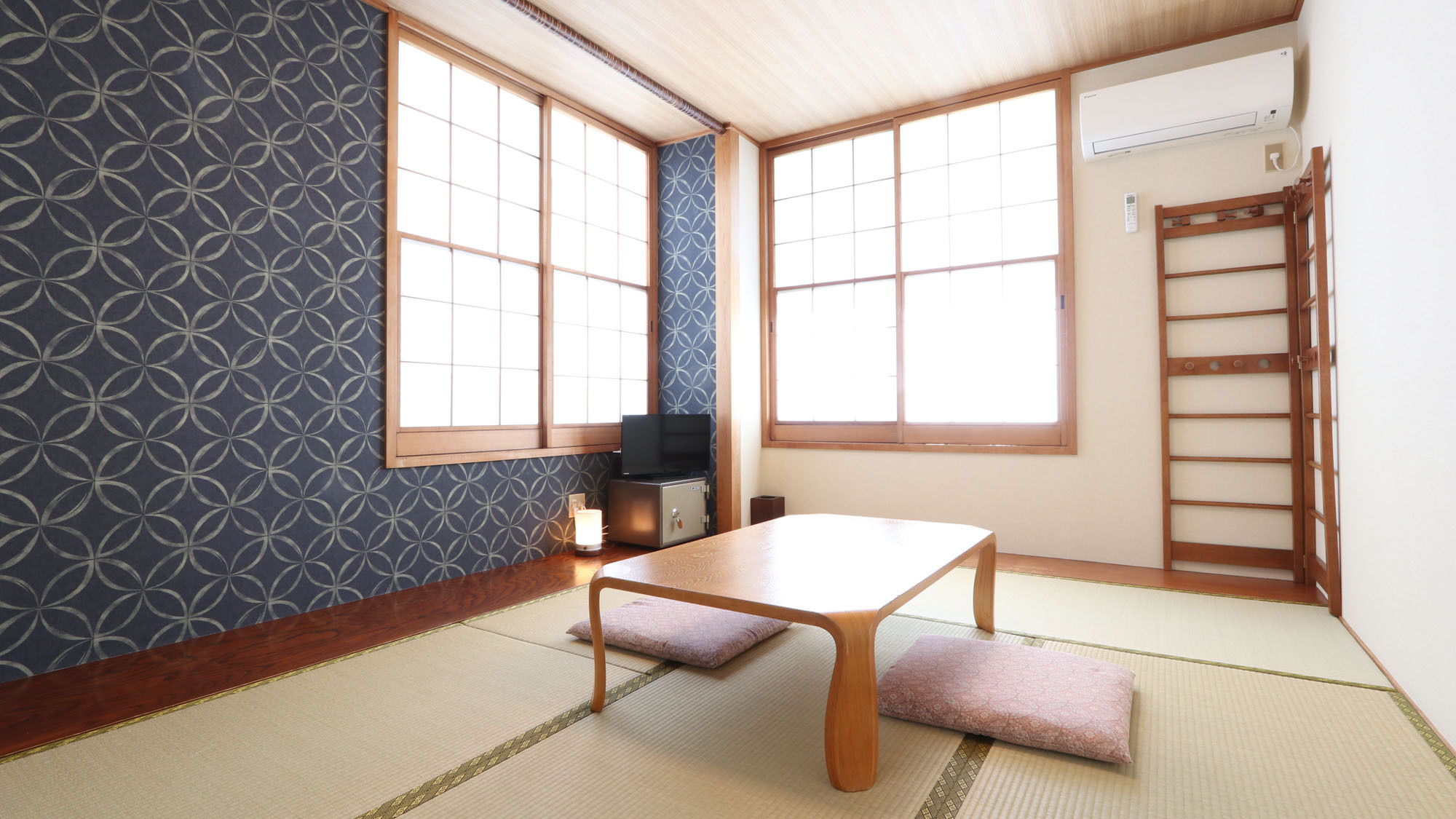 和室6畳　*［バス・トイレなし］