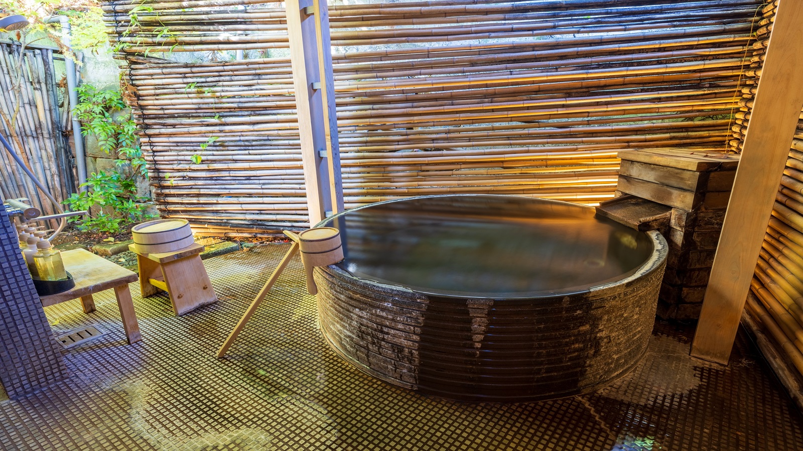 【月蔵】隠れ家風露天風呂付客室