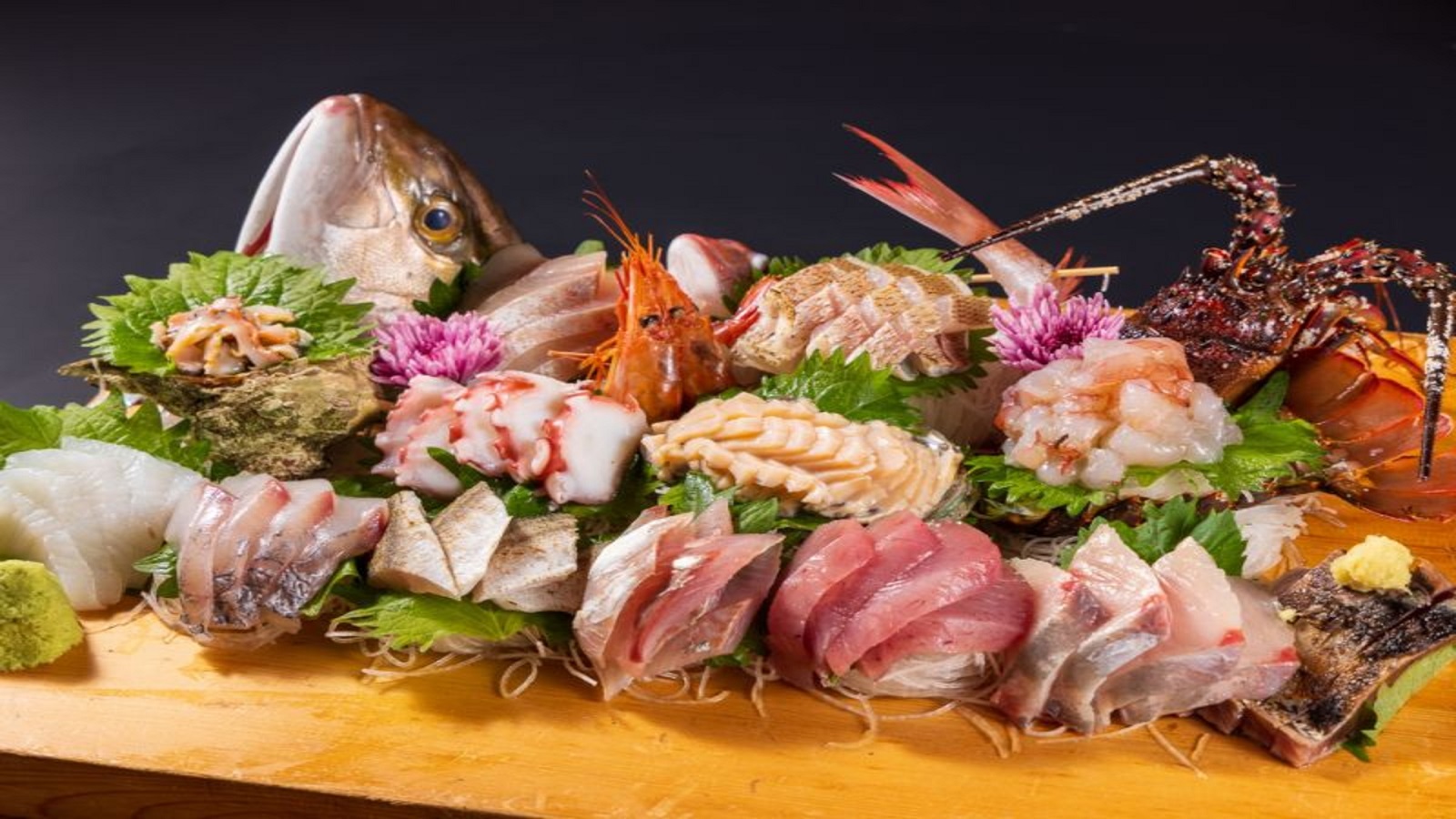 【贅沢・極上伊勢海老とアワビ】海の極みをご堪能ください