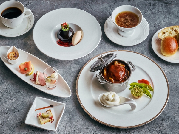 【限定】煌めく夜に贈る☆クリスマス・ルミエール・ディナーコース付（夕・朝食付き）