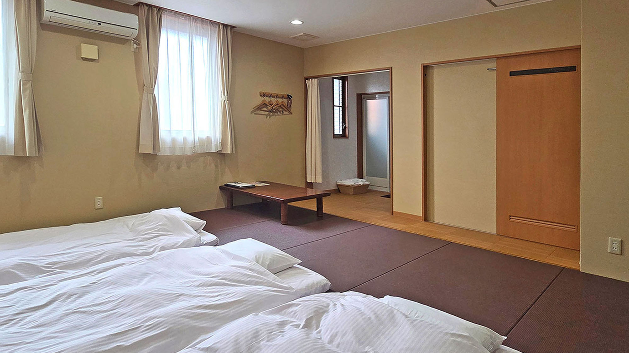 【和室／広々15畳】　グループ旅行にもおすすめの広々空間♪