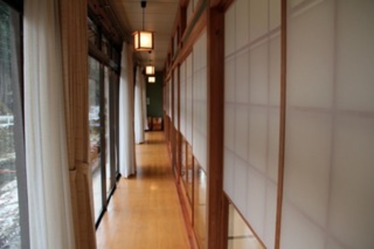 和室への廊下