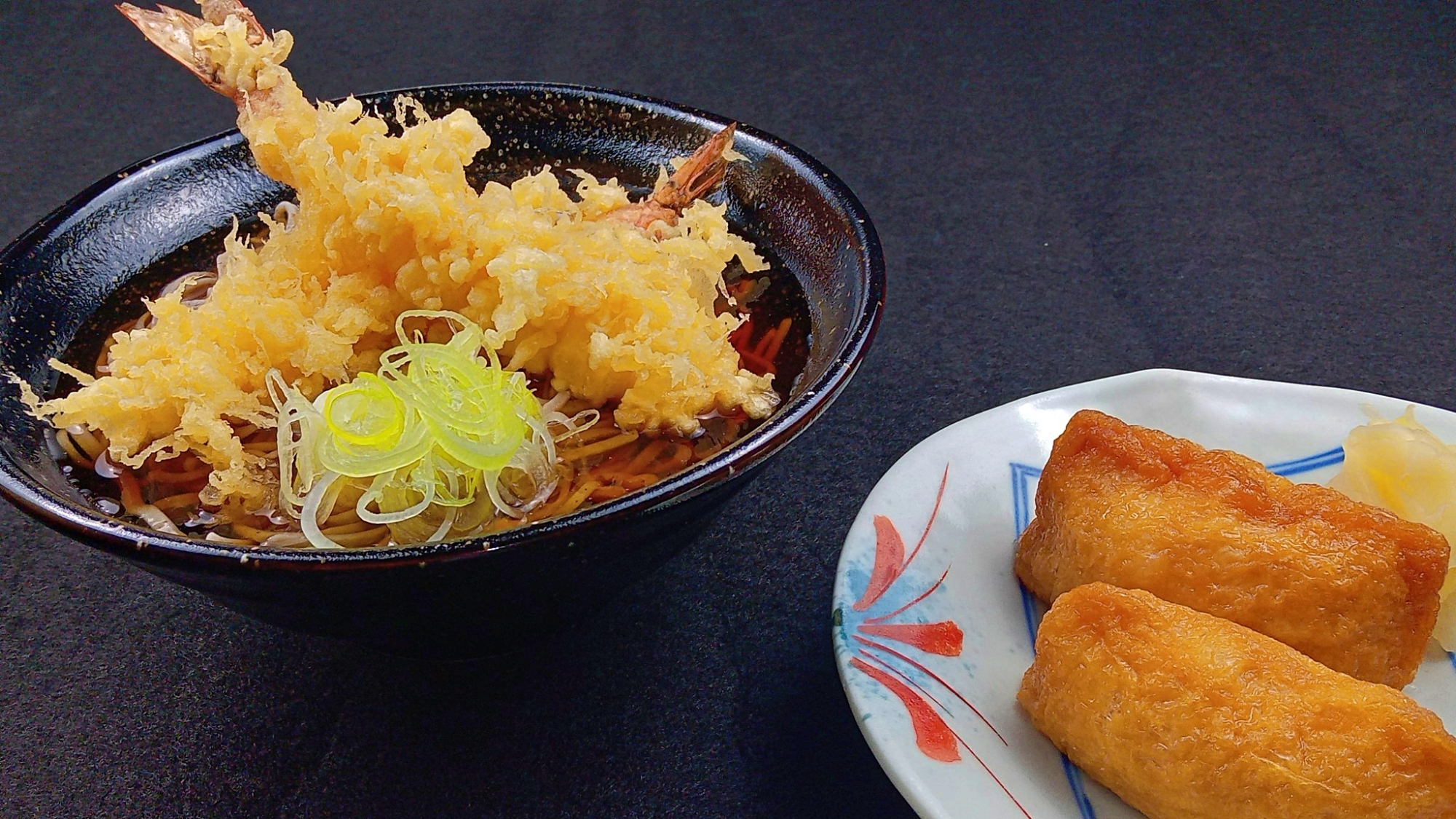 じょんのび宿泊プランの昼食、おいなりさんつきです。